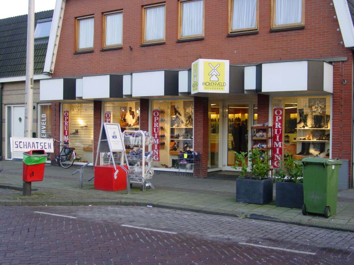 Schaatsenmaker Wim Molenveld in Hengelo Ov